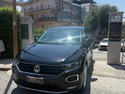 Usata VW T-Roc Advance 150 CV (110 kW) 2019 Nero SUV