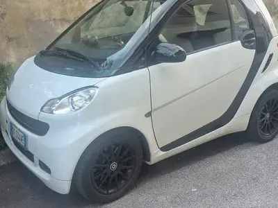 Usata Smart ForTwo Coupé 71 CV (52 kW) 2010 Bianco Coupé