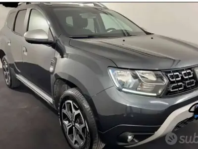 Usata Dacia Duster Prestige 109 CV (80 kW) 2018 Grigio SUV