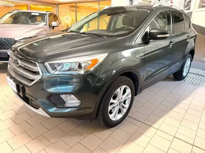 Usata Ford Kuga Titanium S 150 CV (110 kW) 2017 Grigio SUV