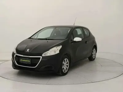Usata Peugeot 208 Active 68 CV (50 kW) 2018 Nero Utilitaria