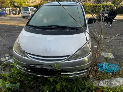 Usata Toyota Previa 116 CV (85 kW) 2003 Grigio Monovolume