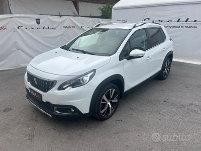 Usata Peugeot 2008 S 120 CV (88 kW) 2019 Bianco SUV