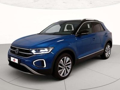Usata VW T-Roc Style 150 CV (110 kW) 2023 Ravenna blue metallizzato nero SUV