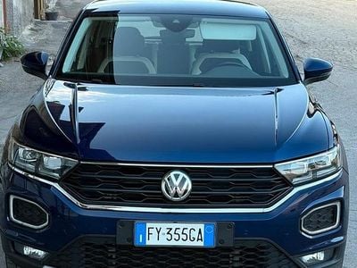Usata VW T-Roc 116 CV (85 kW) 2019 Blu SUV
