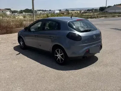 Usata Fiat Bravo 120 CV (88 kW) 2011 Blu Utilitaria