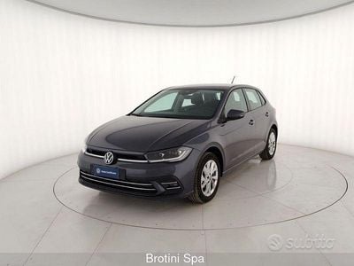 Usata VW Polo Style 95 CV (69 kW) 2025 Grigio Utilitaria