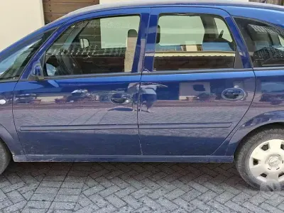 Usata Opel Meriva Club 90 CV (66 kW) 2007 Bluazzurro Monovolume