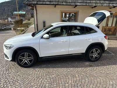 Usata Mercedes GLA200 150 CV (110 kW) 2023 Bianco SUV