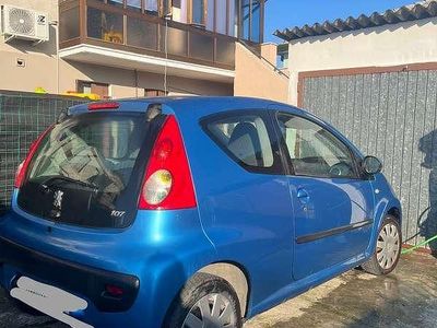 Usata Peugeot 107 68 CV (50 kW) 2008 Utilitaria