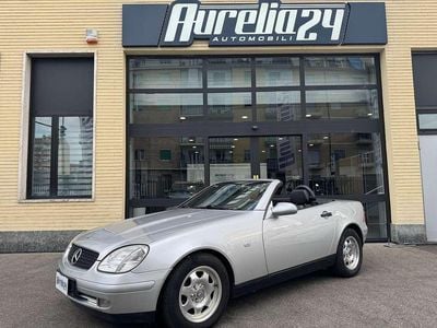 Usata Mercedes SLK200 137 CV (100 kW) 1998 Argento Cabrio