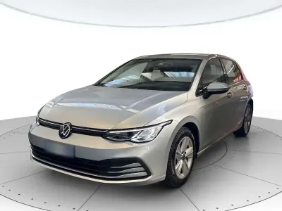 Usata VW Golf VII Life 150 CV (110 kW) 2021 Argento Utilitaria