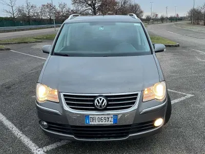 Usata VW Touran Highline 109 CV (80 kW) 2008 Bronzo Monovolume