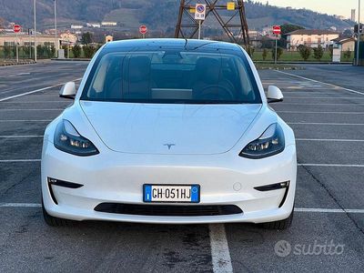Usata Tesla Model 3 366 kW (498 CV) 2021 Bianco Berlina