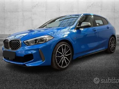 Usata BMW M135 306 CV (225 kW) 2021 Blu/azzurro Utilitaria