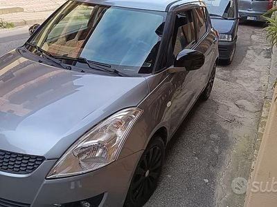 Begagnad Suzuki Swift 75 HK (55 kW) 2011 Halvkombi