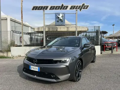 Usata Opel Astra Business Elegance 131 CV (96 kW) 2023 Grigio Utilitaria