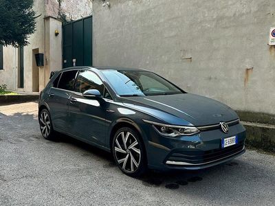 Usata VW Golf VII 131 CV (96 kW) 2021 Grigio Utilitaria