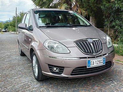 Usata Lancia Musa 95 CV (69 kW) 2010 Marrone Monovolume