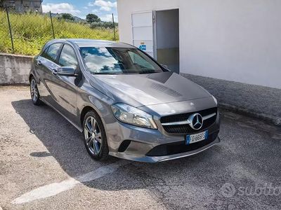 Usata Mercedes A180 108 CV (79 kW) 2016 Grigio Berlina