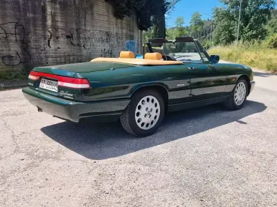 Usata Alfa Romeo Spider 122 CV (89 kW) 1992 Verde Cabrio