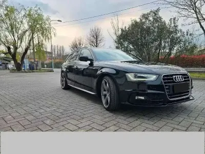 Usata Audi A4 Business Plus 190 CV (139 kW) 2015 Nero Station wagon