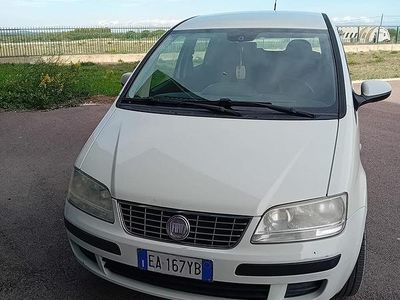 Usata Fiat Idea 95 CV (69 kW) 2015 Bianco Monovolume