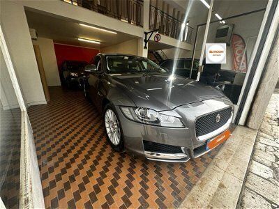 usata Jaguar XF 2.0d 180 CV Prestige Automatico Bus...