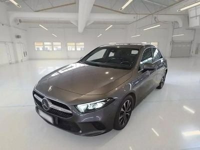 Grigio Usata 2022 Mercedes A180 Business Berlina | 20.850 € (Ottimo prezzo)