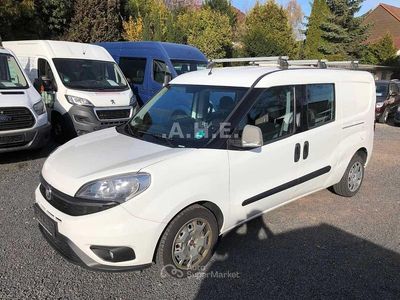 Usata Fiat Doblò 106 CV (77 kW) 2017 Bianco Monovolume