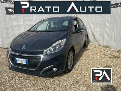 Usata Peugeot 208 82 CV (60 kW) 2018 Blu Utilitaria