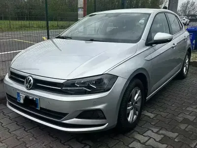 Usata VW Polo 80 CV (58 kW) 2019 Grigio Utilitaria