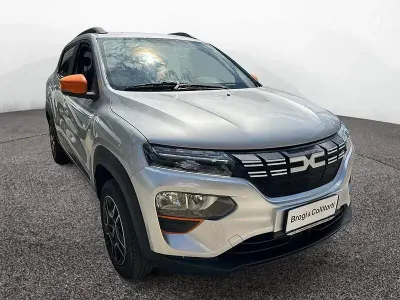 Usata Dacia Spring Comfort 33 kW (45 CV) 2023 Grigio Utilitaria