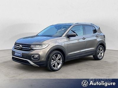 Usata VW T-Cross Advance 110 CV (80 kW) 2021 Grigio SUV