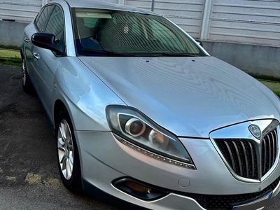 Usata Lancia Delta 163 CV (119 kW) 2010 Grigio Utilitaria