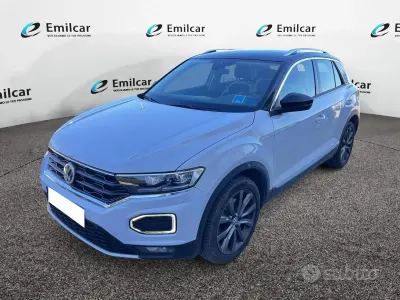 Usata VW T-Roc Advance 150 CV (110 kW) 2018 Grigio SUV