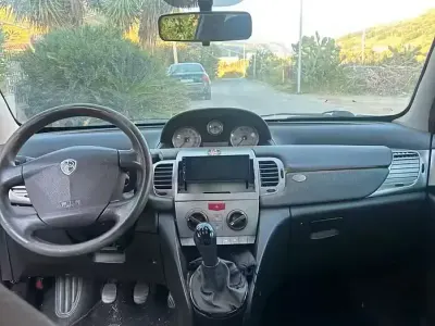 Begagnad Lancia Ypsilon 90 HK (66 kW) 2008 Halvkombi