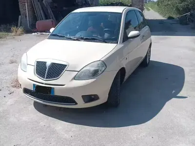 Usata Lancia Ypsilon 2007 Utilitaria