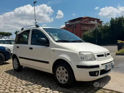 Usata Fiat Panda Dynamic 54 CV (39 kW) 2010 Bianco Utilitaria