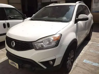 Usata SsangYong Korando 150 CV (110 kW) 2014 Bianco SUV