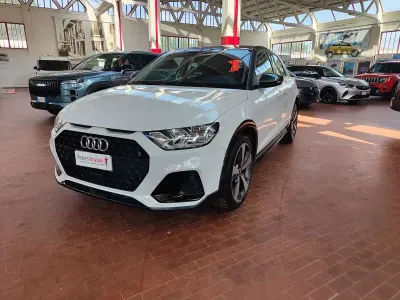 Usata Audi A1 Ambiente 150 CV (110 kW) 2021 Bianco SUV