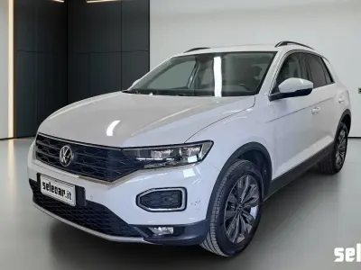 Usata VW T-Roc Style 110 CV (80 kW) 2021 9p bianco magnolia SUV