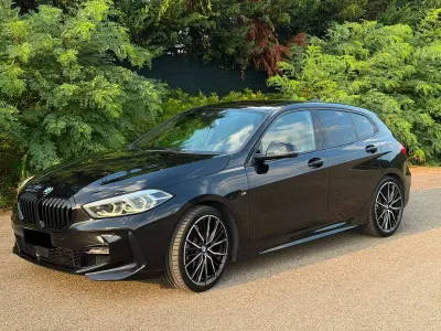 Usata BMW 120 M Sport 190 CV (139 kW) 2019 Blacksapphire metallic Berlina