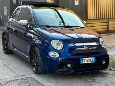 Usata Abarth 500C 165 CV (121 kW) 2017 Bluazzurro Cabrio