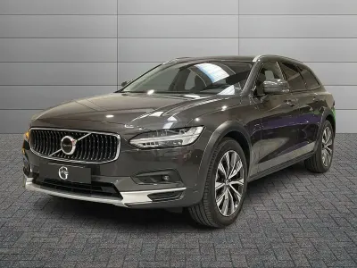 Usata Volvo V90 CC Plus 197 CV (144 kW) 2024 Grigio Station wagon