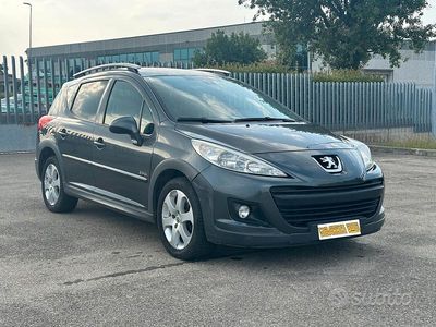 Usata Peugeot 207 112 CV (82 kW) 2011 Nero Station wagon