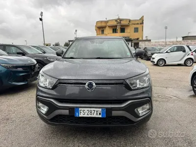Usata SsangYong XLV 128 CV (94 kW) 2018 Grigio SUV