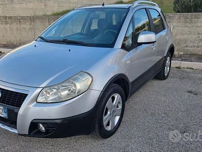 Usata Fiat Sedici Emotion 107 CV (78 kW) 2006 Grigio SUV