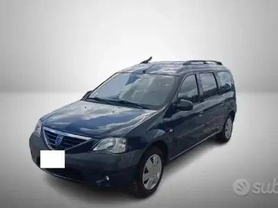 Usata Dacia Logan MCV Lauréate 105 CV (77 kW) 2008 Blu Station wagon