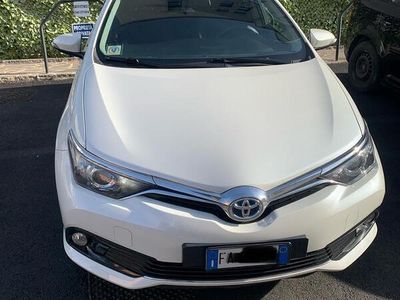 Toyota Auris Hybrid